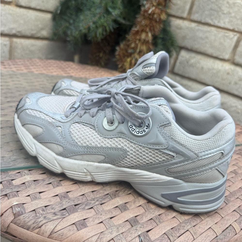 Adidas astir
